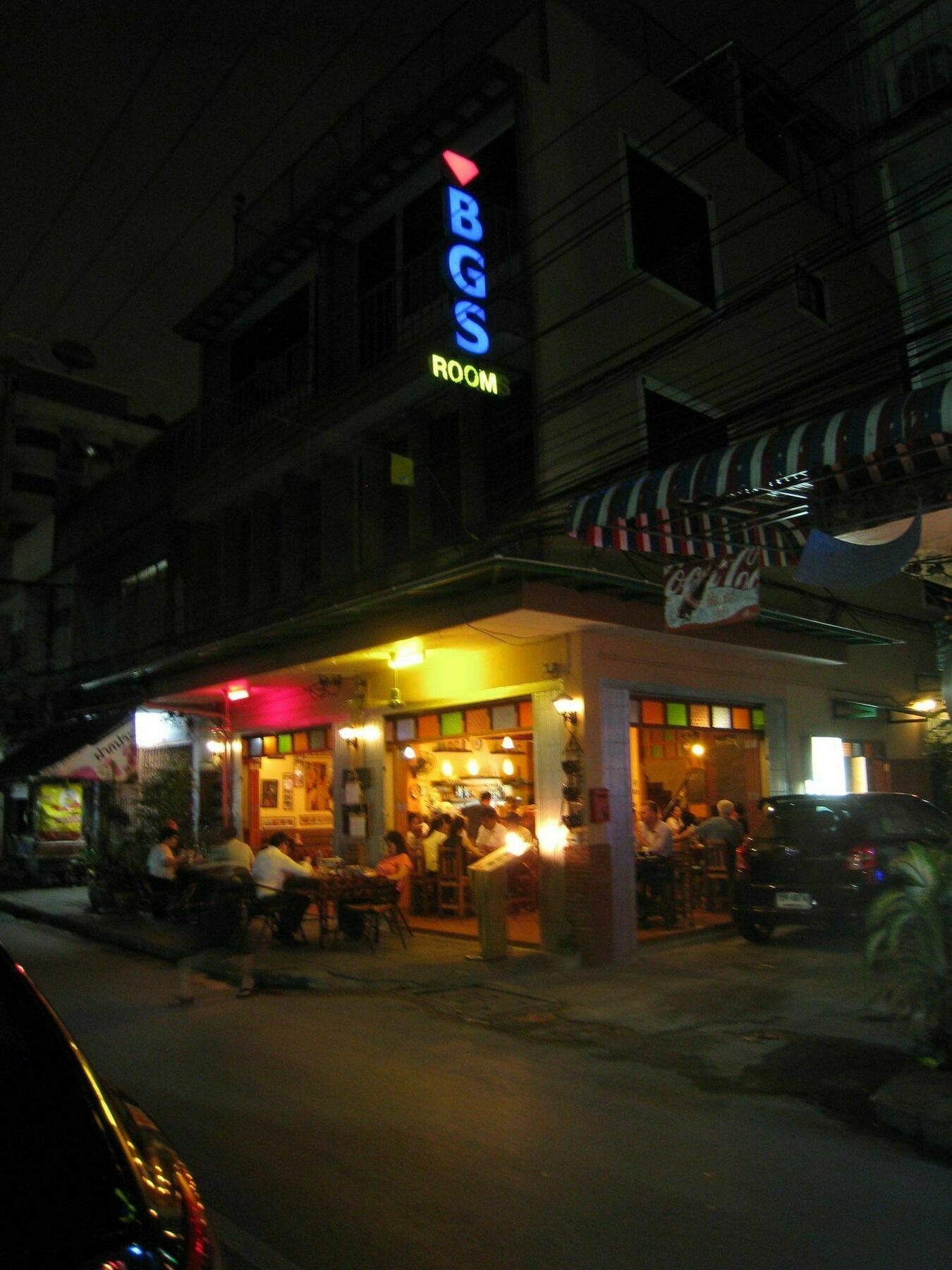 Baan Glang Soi Restaurant & Guesthouse Bangkok Exteriör bild